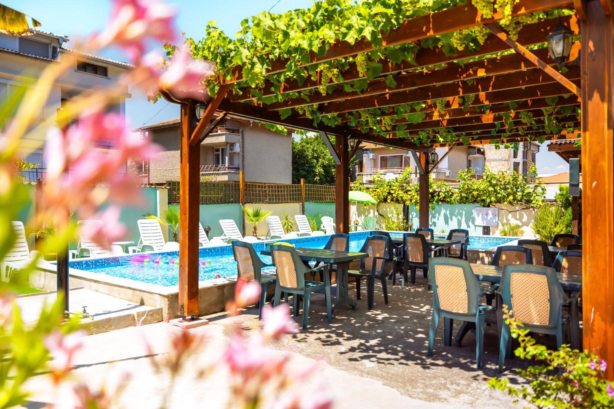 Paradise Chernomorets Exterior foto